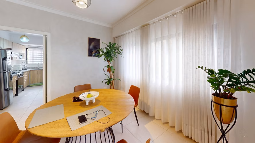 Moderno Apartamento en Gazcue Próximo al Malecón de Santo Domingo /  Modern Apartment in Gazcue