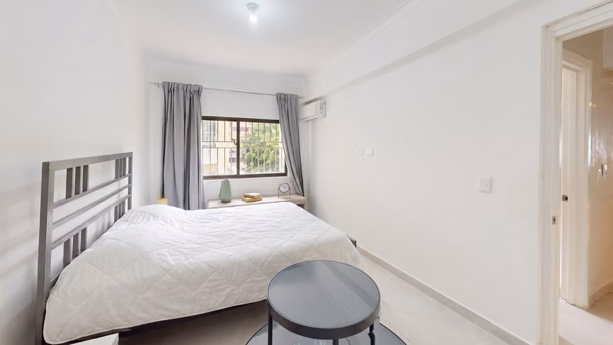 Moderno Apartamento en Gazcue Próximo al Malecón de Santo Domingo /  Modern Apartment in Gazcue