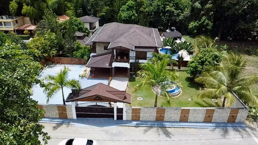VILA DE VENTA EN BONAO