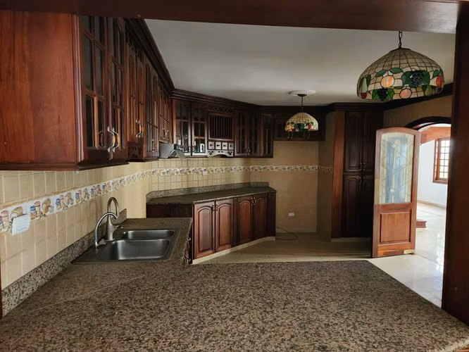 CASA EN VENTA EN SANTO DOMINGO DN | OPORTUNIDAD | IDEAL PARA VIVIENDA U OFICINAS - Imagen 8