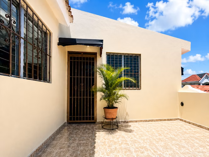 Apartamento Dúplex en Alquiler | Piantini / Urbanización Fernández