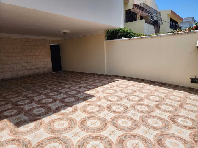 Casa en Venta en El Millón | Ideal para Vivienda u Oficinas - Imagen 10