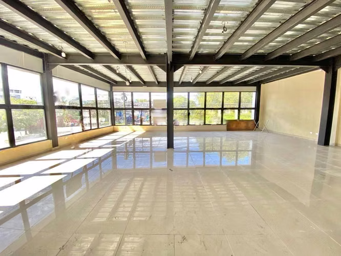 Alquiler Edificio Comercial Niveles – Ensanche Kennedy
