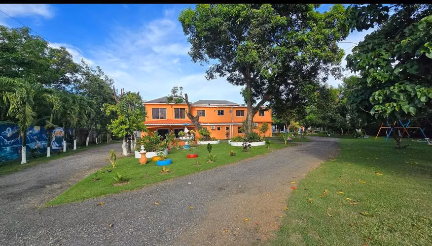 Villa Amoblado en Venta- Bonao