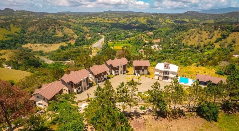 Villa en venta amoblada - Jarabacoa - Imagen 4
