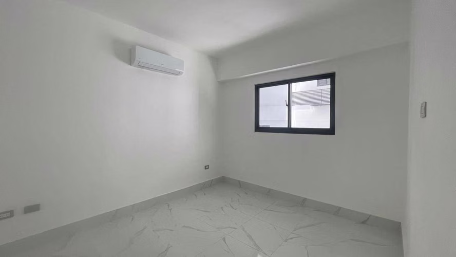 Apartamento Alquiler 1 Hab con LB Evaristo Morales - Imagen 4