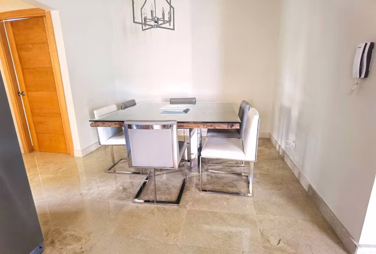 Apartamento tipo penthouse amueblado en Mirador Sur - Imagen 3