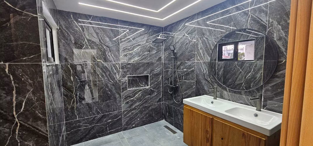  Villa de Lujo en Costambar – En Venta