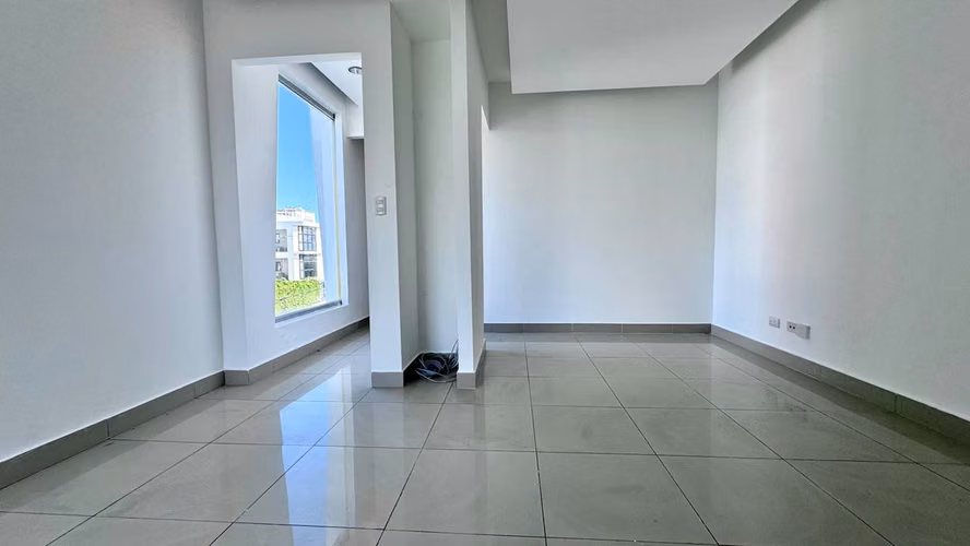 Local TERCER PISO en alquiler en Evaristo Morales - Imagen 5
