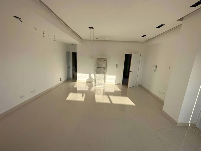 Estudio en alquiler vacio