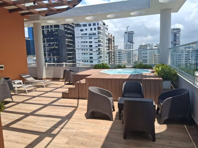 Lindo y moderno apartamento, 2 Habitaciones en Piantini, Jacuzzi y Gym