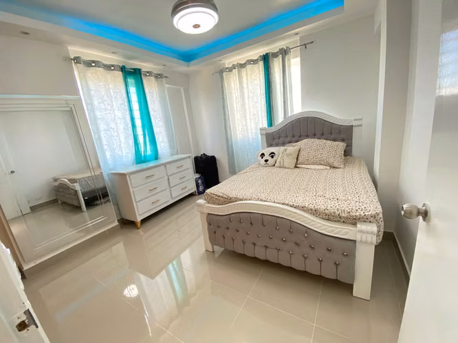 Vendo apartamento! En vista hermosa, zona oriental.