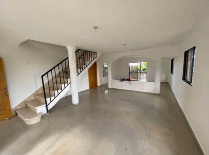 Vendo casa! En Arroyo Hondo, D.N.