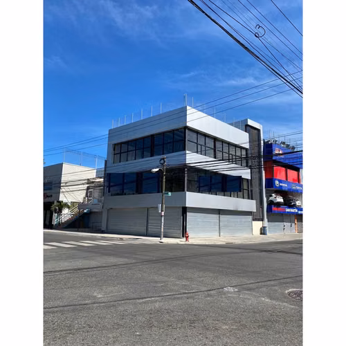 Commercial local rental! San Martín Avenue.