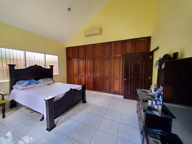 Hermosa y Amplia Casa en Venta, Bonao