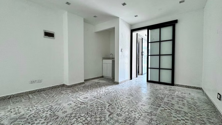 Local SEGUNDO PISO en alquiler en Evaristo Morales - Imagen 3
