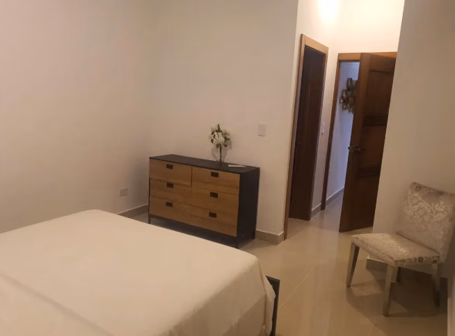 Apartamento en alquiler amueblado vista al mar de 2 habitaciones en Gazcue. - Imagen 6