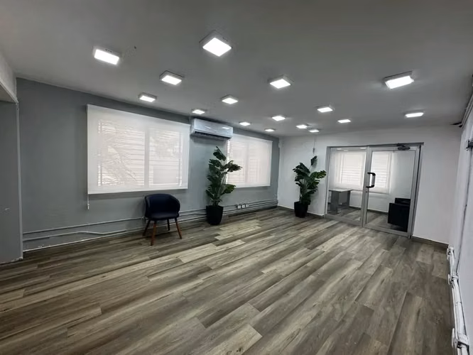 Alquilo Oficina ideal para empresas o profesionales en Piantini - Imagen 8