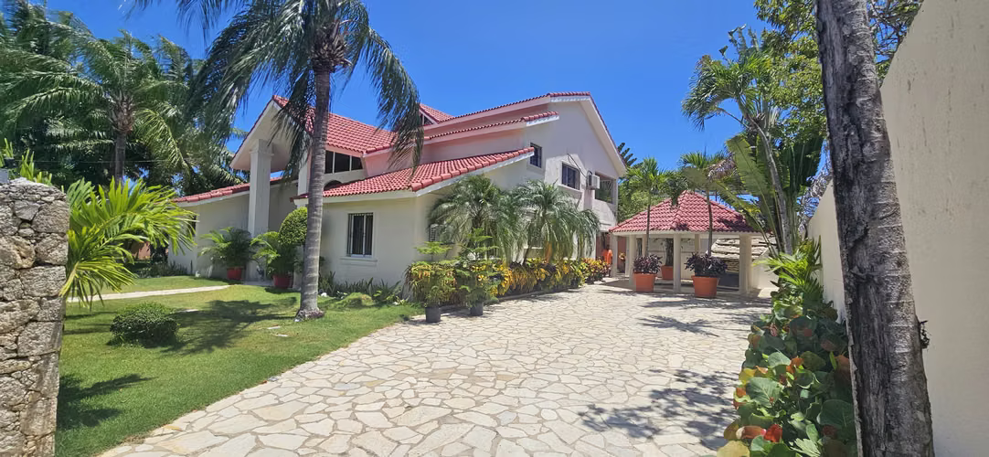 Amplia Villa en Sosua