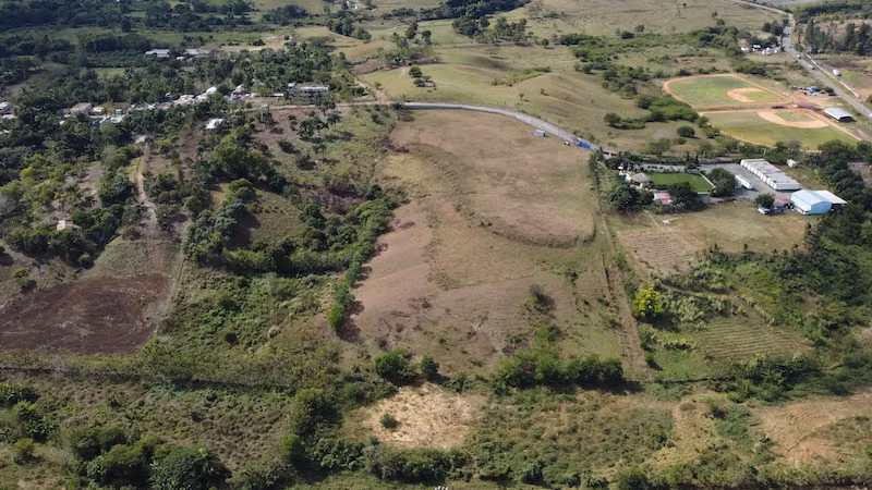 En Pedro Brand Terreno en Venta 33,322 m2. - Imagen 5