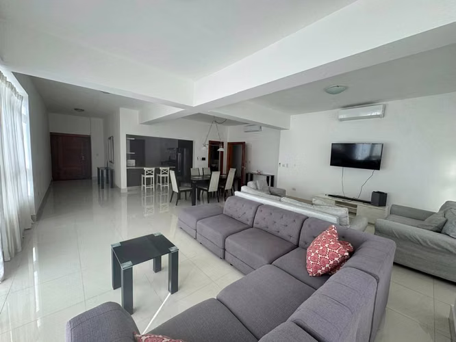 Alquilo apartamento en Bella Vista - Imagen 5