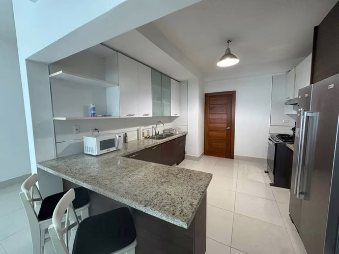 Alquilo apartamento en Bella Vista