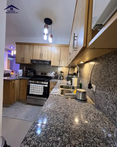 Apartamento con terraza privada en vista hermosa