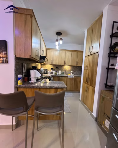 Apartamento con terraza privada en vista hermosa