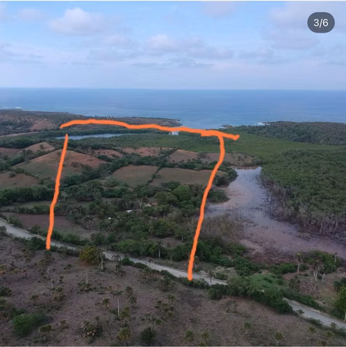 VENDO TERRENO EN PUERTO PLATA CON PLAYA UBICADO EN LA BAHÍA DE MAIMON