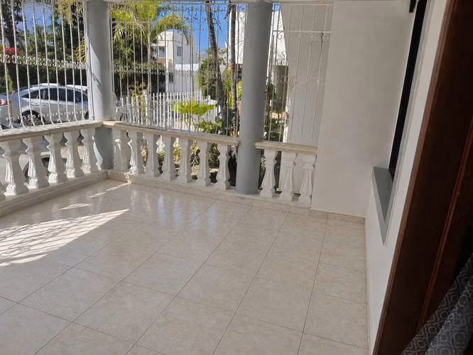 CASA EN SECTOR LOS MAESTROS, PUERTO PLATA