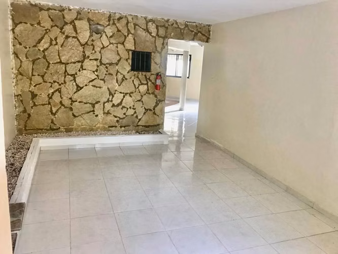 Casa en venta en Los Cacicazgos. Santo Domingo DN - Imagen 2