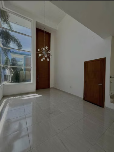 Villa en Alquiler en La Romana