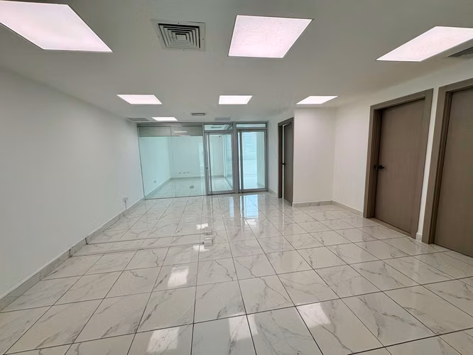 Local de Oficina en alquiler en Piantini 89 m2