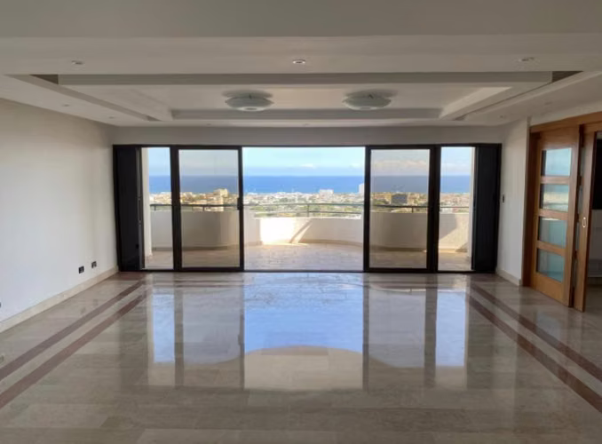 Espectacular Apartamento de 3 Habitaciones, en alquiler Av. Anacaona