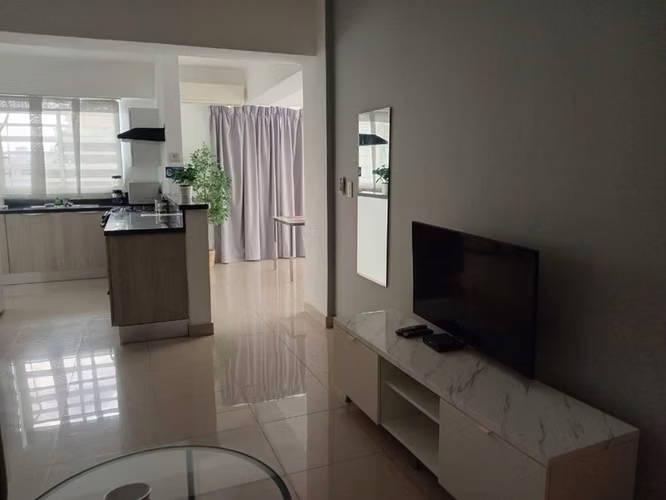Apartamento Amueblado en Alquiler, 2 Habitaciones, Terraza, Gym, Los Prados