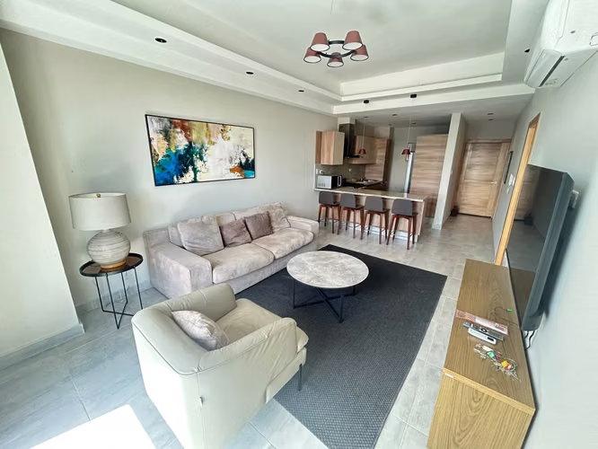 Apartamento Moderno en renta con Piscina, Gym y Lobby Amueblado