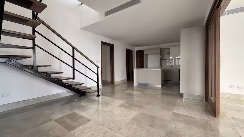 En Paraiso Pent House en Venta con Jacuzzi Propio y Cuatro Habitaciones US$1,050,000.
