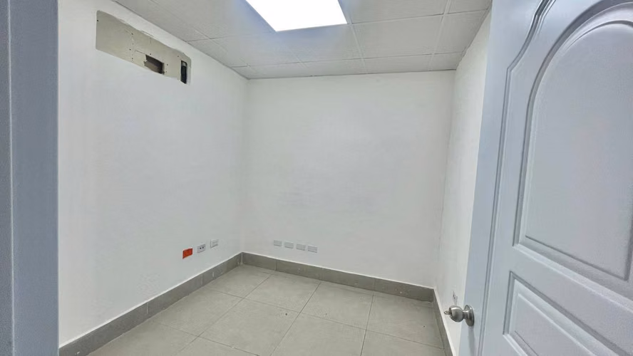 Local/Oficina en Alquiler en Av 27 de Febrero Dist