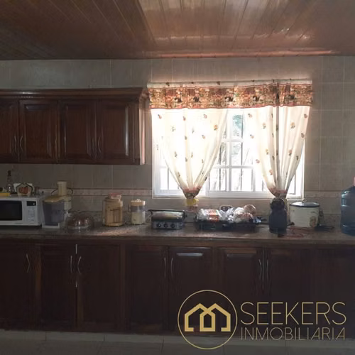 Casa en venta de 4 habitaciones en Arroyo Hondo - Imagen 4