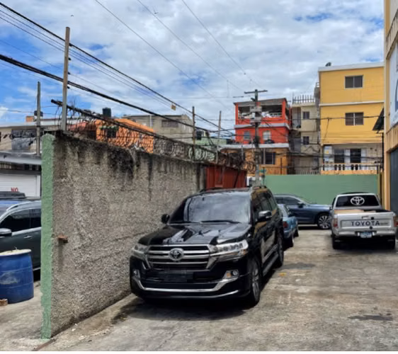 Edificio Comercial en Venta o Alquiler Ensanche Kennedy - Imagen 3