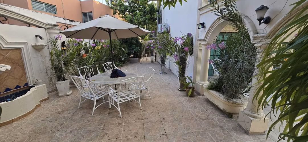 Vendo exclusiva Casa de Lujo en Arroyo Hondo Viejo - Imagen 4
