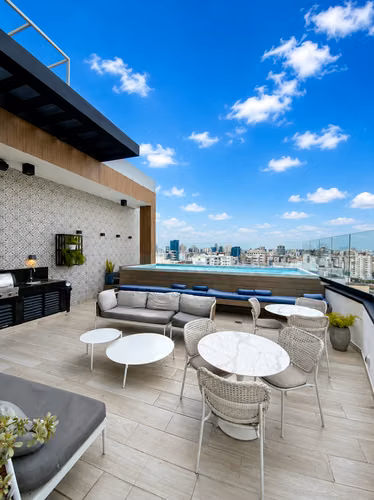 Venta de Penthouse en Evaristo Morales 3 Habitaciones, Santo Domingo - Imagen 2