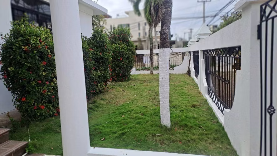 Vendo Majestuosa casa en Juan Dolio - Imagen 4