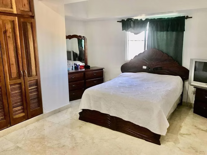 Apartamento en Venta 3Hab en Urb Real Santo Domingo DN