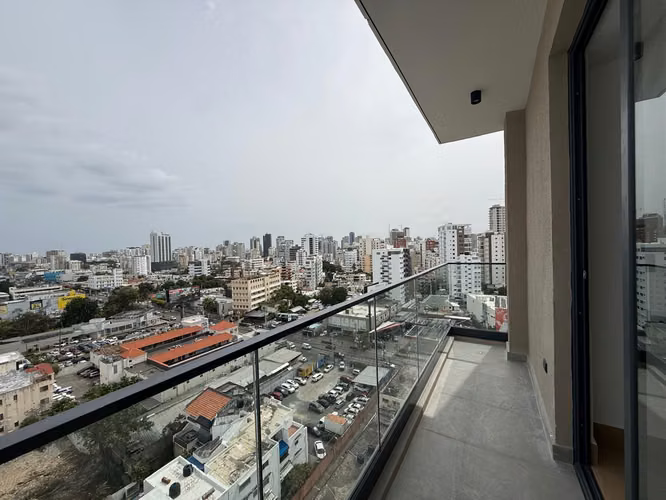 Rento 1 Habitación con linea Blanca en Naco