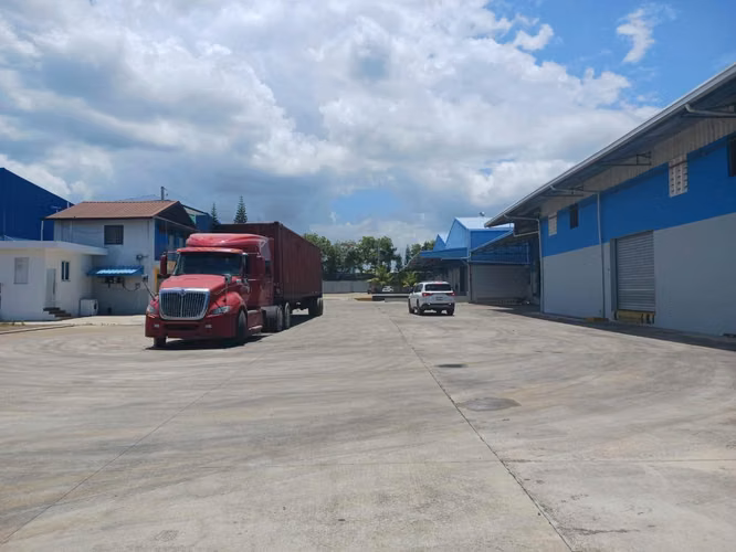 Nave en Alquiler Autopista Circunvalación
