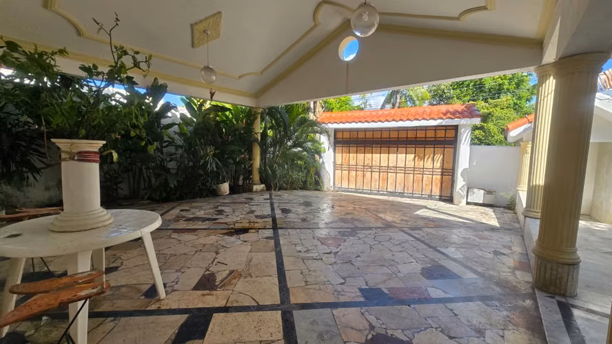Casa en venta en el Sector el Millón, Santo Domingo