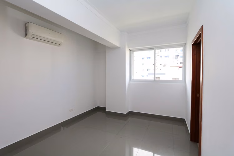 Apartamento de 2 Habitaciones en Alquiler en Evaristo Morales