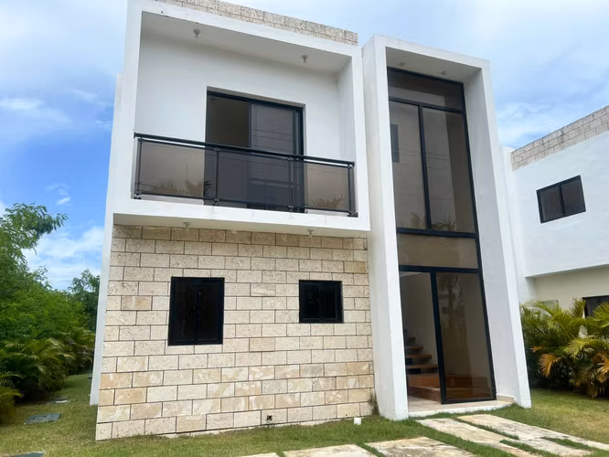 Casa en Venta o Alquiler en Residencial Don Pablo Bavaro