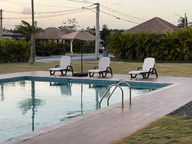 Casa en Venta o Alquiler en Residencial Don Pablo Bavaro